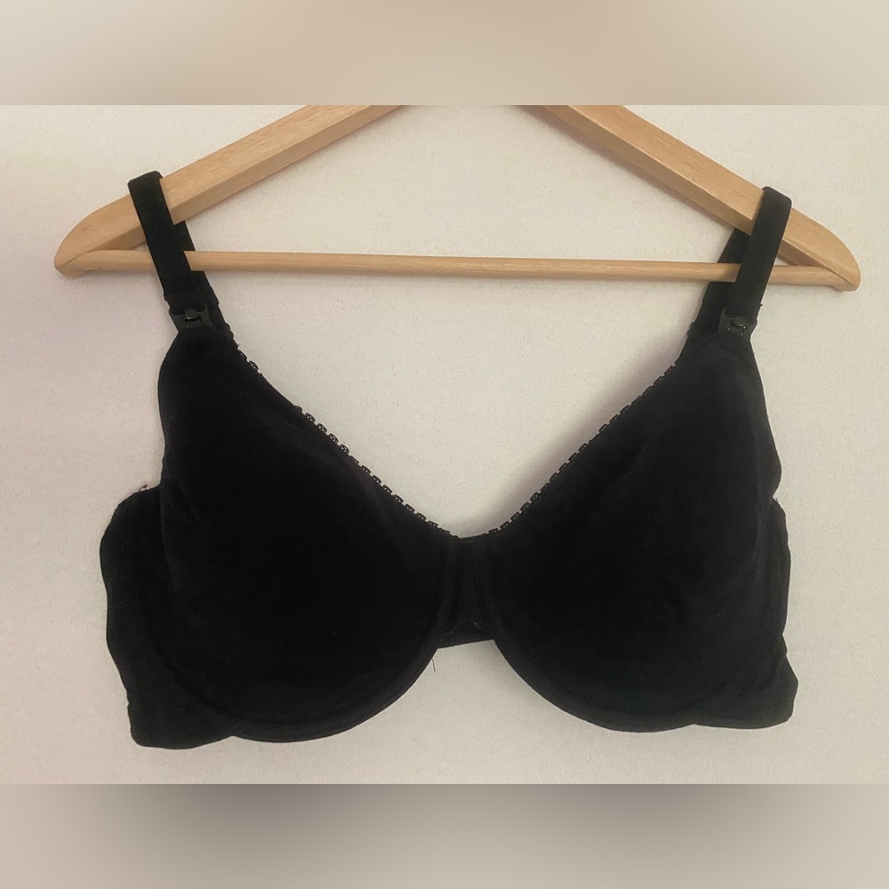 Motherhood Maternity Underwire nursing bra size 36D